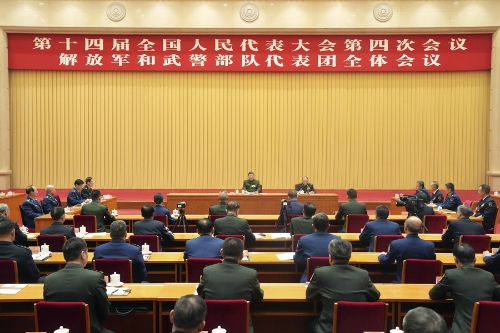 3月7日下午,中共中央总书记、国家主席、中央军委主席习近平出席十四届全国人大四次会议解放军和武警部队代表团全体会议并发表重要讲话。