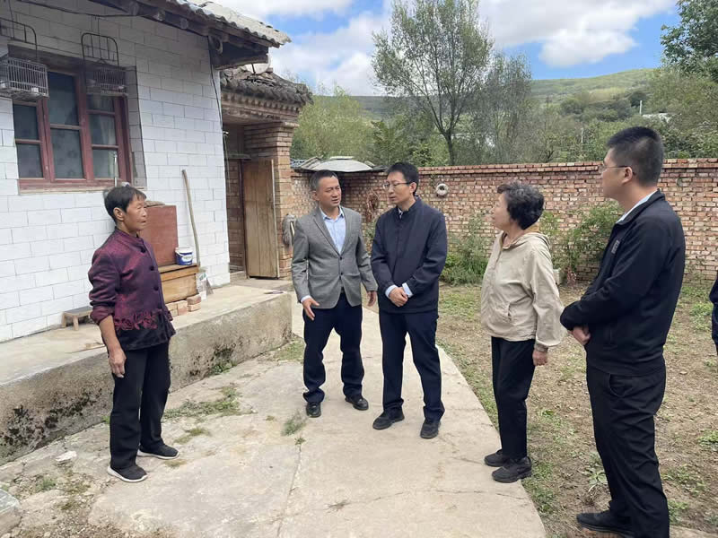 22 22